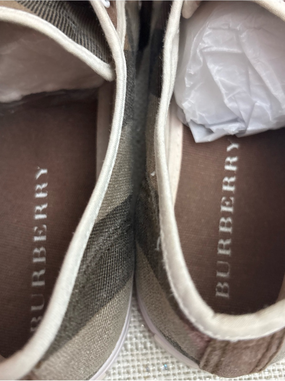 BURBERRY VINTAGE  Novacheck Plaid Low-Top Sneakers - Brown SIZE 9 - Picture 4 of 12